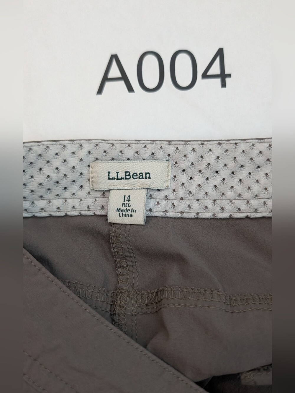 L.L. Bean Women's Gray Hiking Pants Sz 14 - Picture 12 of 12